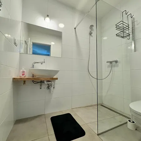 Apartment Przy Parku Zdrojowym - Darmowy Parking Swinoujscie